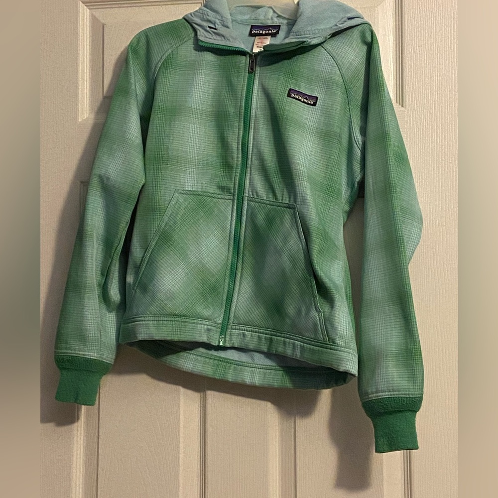 patagonia green jacket